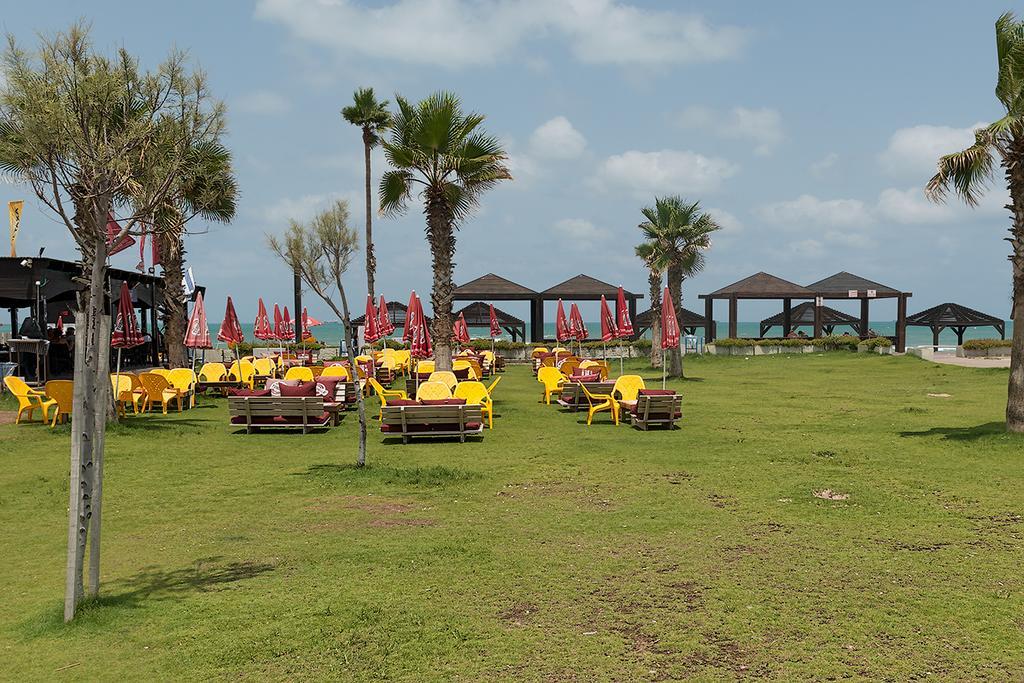 Dream On The Beach Хайфа Экстерьер фото